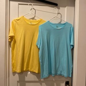 Women’s Kim Rogers short sleeved tees. Size XL. In excellent condition.